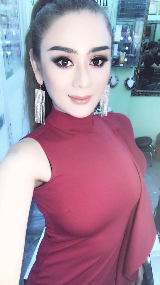 Cận gương mặt xinh đẹp không tỳ vết của Lâm Khánh Chi khiến gái 18 "phát hờn", mỹ nhân Việt ước ao.