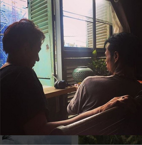 Vợ Phạm Anh Khoa chia sẻ hình ảnh của chồng sau lùm xùm "gạ tình".