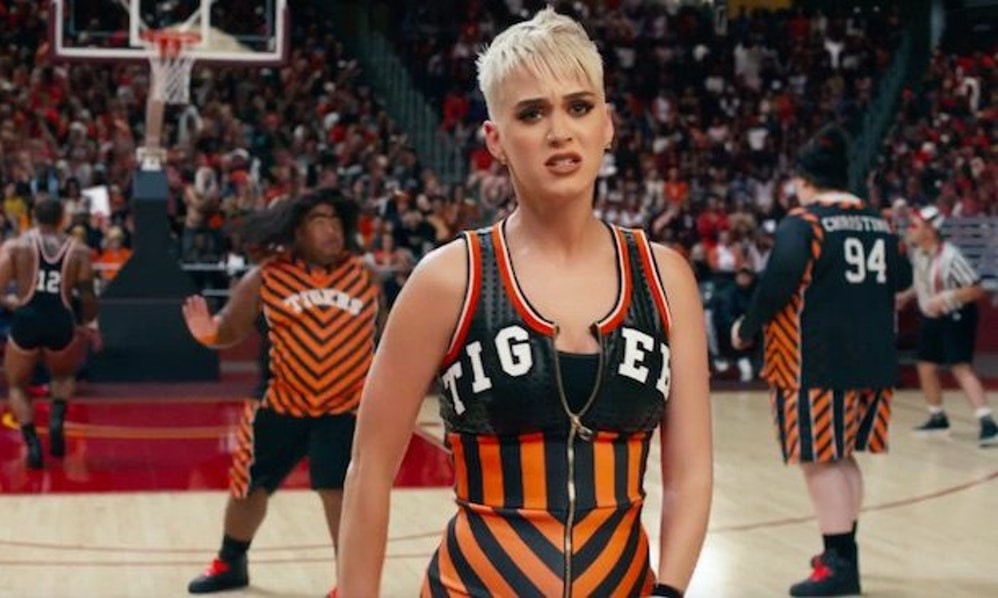 Năm 2017, Perry ra mắt ca khúc mới mang tên Swish Swish. Nhiều fan cho rằng bài hát viết về Swift: "Bình tĩnh đi cô bé. Tôi sẽ còn ở lại đây lâu. Hãy quen với việc đó đi. Cô luôn gọi tên tôi nhưng tôi lại luôn là người chiến thắng".