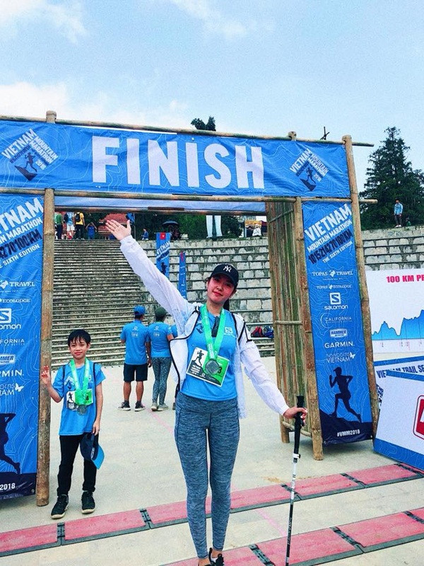 A hau Thuy Van lam gi ngay ban trai cu cuoi Lan Khue?-Hinh-4