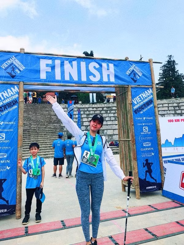 A hau Thuy Van lam gi ngay ban trai cu cuoi Lan Khue?-Hinh-4