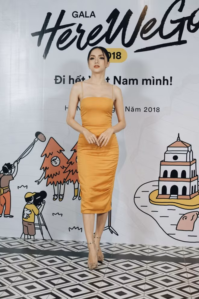 Cùng có mặt tại đêm trao giải là nữ ca sĩ Hương Giang, cô tham gia với tư cách khách mời và công bố một số giải thưởng trong chương trình.