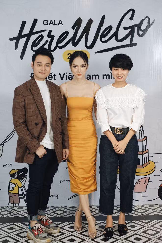 Để thoát ra khỏi những tin đồn nam ca sĩ Quang Vinh lên tiếng chia sẻ về gia cảnh của gia đình. Quang Vinh khẳng định: "Vinh không phải nhà giàu, thiếu gia như các báo đang đăng, thực sự là rất bình thường như mọi người thôi, các anh chị báo đăng như vầy cũng sai thông tin và ảnh hưởng đến Vinh, vì Vinh không phải con nhà đại gia gì cả, đã có tâm sự rất nhiều lần gia đình tan vỡ, ba mẹ ly dị, hiện giờ mỗi thành viên đang có cuộc sống riêng bình thường là mừng rồi".