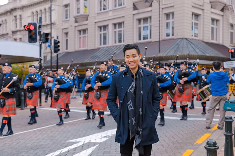 Nguyên Khang luôn là người chủ động trong việc thực hiện các chuyến đi vì muốn khám phá nhiều nhất những điểm tham quan thú vị.