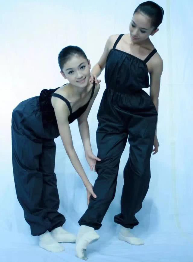 Vòng 1 phẳng lì như bức tường của nữ diễn viên 9X.