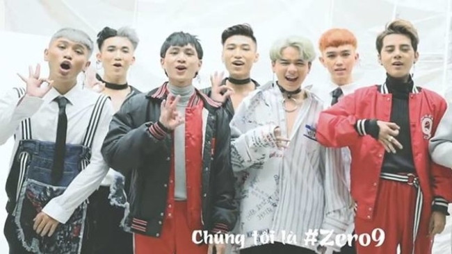 Nhiều người nhớ đến Zero 9 qua cách giới thiệu nhóm bằng cử chỉ bàn tay vì ngoại hình và khả năng ca hát.