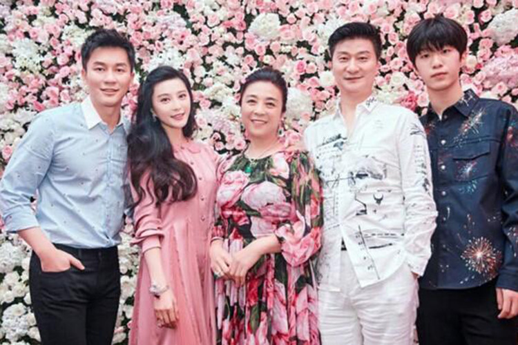 Phạm Băng Băng thương và cảm thấy biết ơn mẹ vì nếu không được mẹ dạy dỗ nghiêm khắc thì cô chắc không có ngày hôm nay. Ảnh: 163