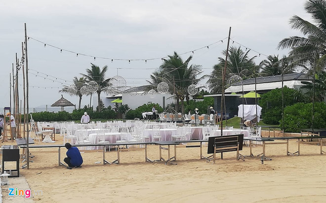 Soi thuc don tiec dinh hon cua Nha Phuong - Truong Giang o resort 5 sao