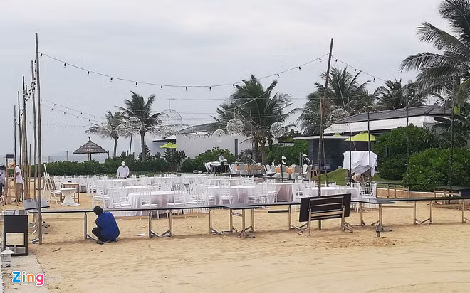 Soi thuc don tiec dinh hon cua Nha Phuong - Truong Giang o resort 5 sao