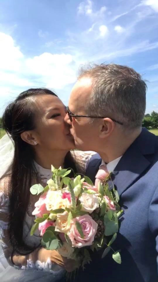 Cặp đôi kết hôn sau hơn 5 năm sống chung.