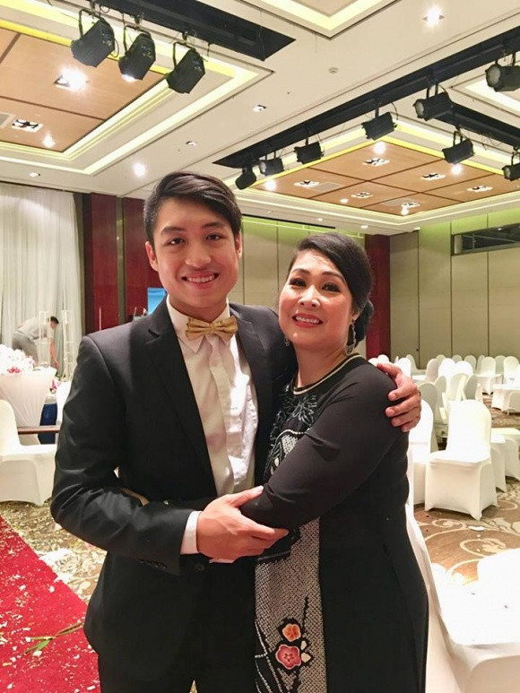 Có lẽ, mối quan hệ giữa Thanh Thảo và Khôi Nguyên cũng được hai bên gia đình đồng ý, tác hợp.