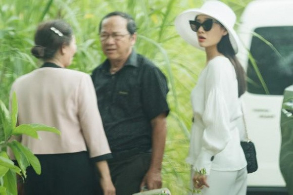 Sau le dinh hon cua con gai, me Nha Phuong noi gi ve con re?-Hinh-3