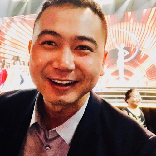 Ngay sau khi bị cư dân mạng phát hiện, bài viết lập tức “không cánh mà bay” khỏi trang cá nhân Nguyễn Tuấn John.