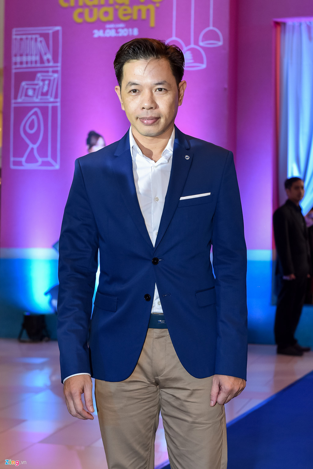 Trong Chàng vợ của em, Thái Hòa sẽ có vai diễn hoàn toàn khác so với trước đây. Anh hóa thân thành một soái ca đúng chuẩn, chứ không khờ khạo hay có tính cách nữ tính như hình ảnh quen thuộc với khán giả. Nam diễn viên hài khẳng định luôn tin tưởng ở Charlie Nguyễn nên chỉ cần đạo diễn ngỏ lời, anh sẽ dồn tâm sức tham gia.