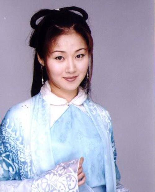 Vai diễn nổi tiếng nhất là Mã Tiểu Linh trong loạt phim truyền hình Có hẹn với cương thi (1999), giúp Vạn Ỷ Văn trở thành ngôi sao nữ sáng giá nhất của ATV thời bấy giờ, sánh ngang với nhiều ngôi sao lớn khác và được biết nhiều tại thị trường châu Á.