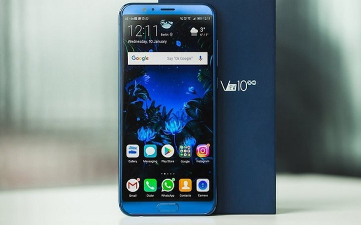 Honor View 10: Nhà sản xuất Honor (Trung Quốc) phát triển Honor View 10, mô hình cao cấp của hãng hiện nay có thông số kỹ thuật tương tự như Mate 10 Pro, có nghĩa mô hình cũng chạy chip kirin 970 với các tính năng dành riêng cho trí tuệ nhân tạo. Điểm đáng chú ý là Honor View 10 giá rẻ hơn, nằm trong danh sách các mô hình điện thoại thông minh có tỉ lệ chất lượng/giá tốt nhất hiện nay.