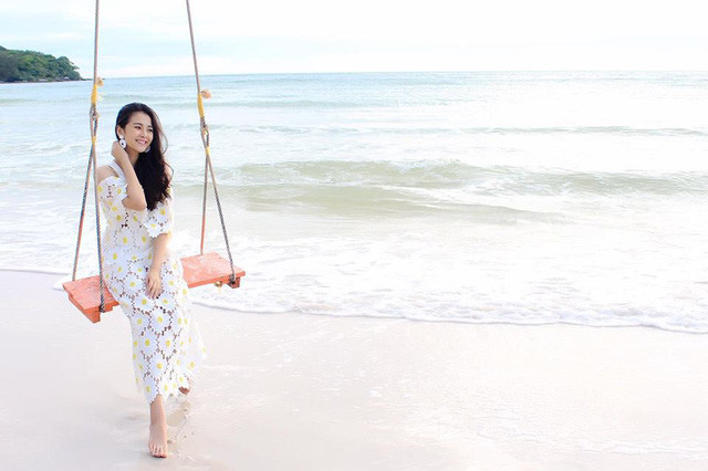 Trước đây, Tam Triều Dâng từng "cảm nắng" Hoài Lâm (con nuôi của danh hài Hoài Linh). Thế nhưng vì bị quá nhiều fan của Hoài Lâm chửi bới, doạ nạt Tam Triều Dâng đã quyết định dừng lại. Hiện tại cả hai vẫn có quan hệ tốt đẹp với nhau.