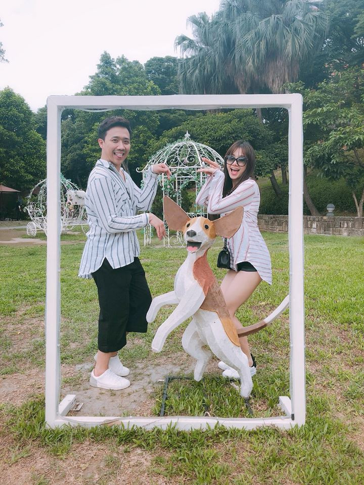 Cả hai đã có những khoảnh khắc vui vẻ nhưng không kém phần hài hước khi ở bên cạnh nhau.