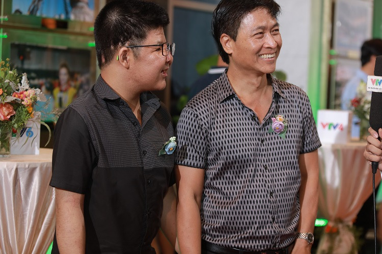 Day la ly do dien vien Quoc Tuan luon thay co loi voi con-Hinh-2