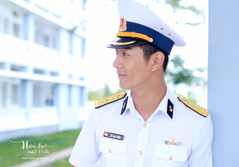 Trong quá trình nghiên cứu và làm việc với các bộ phận liên quan của Quân Đội, bối cảnh và đặc biệt nhiều tình huống trong phim liên quan đến nhóm nhân vật chính đã được thay đổi để phù hợp với chức năng nhiệm vụ của các bộ phận khác nhau trong Quân Đội Nhân Dân Việt Nam cũng như gần gũi hơn với bối cảnh thực tế trong nước.