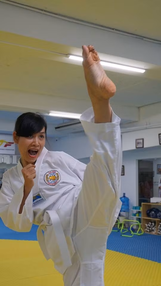 Hà Hương còn rất yêu thích bộ môn võ thuật.