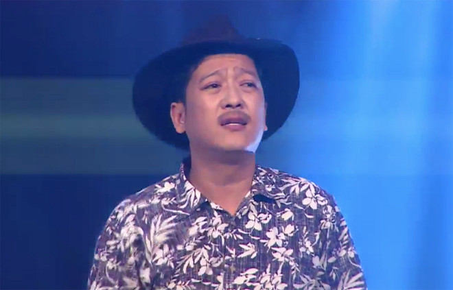 Trường Giang hát như nghẹn khóc khi xuất hiện trong một sự kiện có sự góp mặt của Nhã Phương.