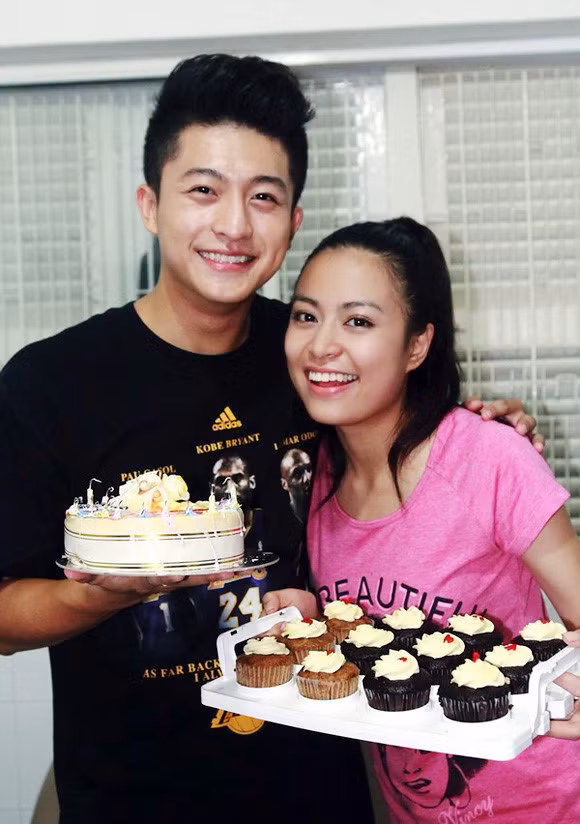 Hoàng Thuỳ Linh và Harry Lu khá thân thiết khi đóng phim Thần tượng.