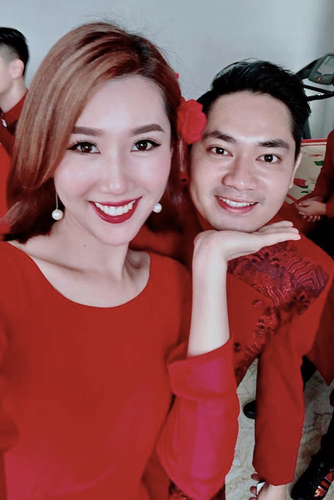 Đặc biệt, diễn viên Minh Luân, Thúy Ngân cũng góp mặt tại lễ cưới với vai trò phụ rể, phụ dâu.