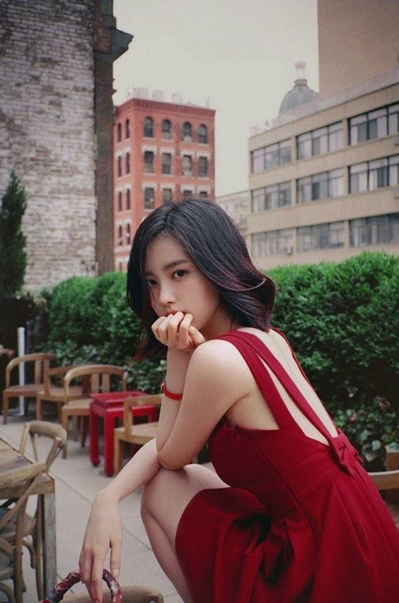 Đàn ông ngoại tình, đàn bà nên trách chồng mình.