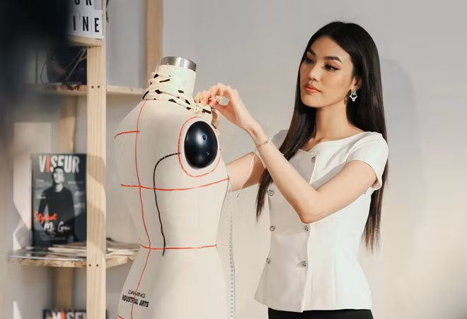 Lan Khuê đóng trong phim ngắn thời trang Đến với ước mơ.