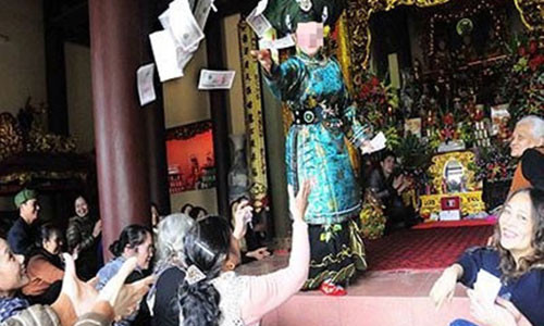 Không ít người đã dính bẫy khi tin lời đồng cô, đồng cậu.