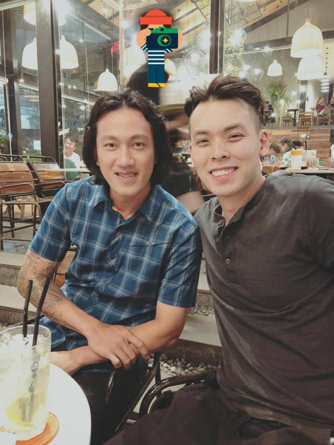 Anh cũng dành khá nhiều thời gian cho các hoạt động thể thao và đi du lịch, gặp gỡ bạn bè, tận hưởng cuộc sống tự do hơn trước rất nhiều.