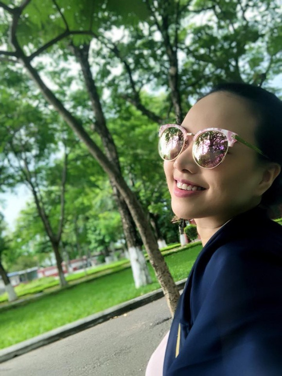 Dinh Ngoc Diep khoe bung bau 8 thang duoc chong khen xinh-Hinh-3