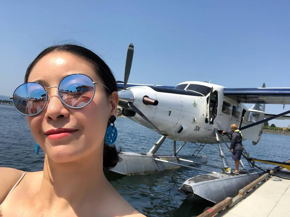 Trong hình ảnh, Hoa hậu Việt Nam 1992 khoe nhan sắc xinh đẹp không tỳ vết dù đã ở tuổi ngoài 40.