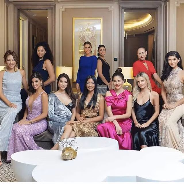 Hoa hậu Hoàn vũ Việt Nam Phạm Hương và các người đẹp cùng hoa hậu nước chủ nhà có buổi gặp mặt với giới truyền thông để chia sẻ về chuyến đi đến quốc gia này.