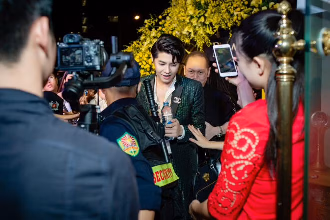 Sắp tới, Noo Phước Thịnh và trò cưng Ngọc Ánh – quán quân Giọng hát Việt 2018 sẽ có sự kết hợp đặc biệt trong một dự án âm nhạc.