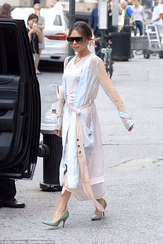 Theo một nguồn tin mới nhất được đăng trên The Sun, Victoria sẽ tái hợp đi lưu diễn cùng các thành viên nhóm Spice Girls. Tuy nhiên, kế hoạch đã bị đổ bể sau khi bà xã Beckham từ chối tham gia.