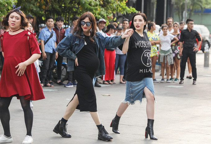 Khi đàn ông mang bầu 2018 là chương trình truyền hình thực tế đầu tiên tại Việt Nam cho các nghệ sĩ được trải nghiệm cảm giác mang bầu, giúp lan tỏa những câu chuyện truyền cảm hứng trong cuộc sống. Chương trình đề cao tính nhân văn, cung cấp thông tin, kiến thức cho những người sắp trở thành cha mẹ.