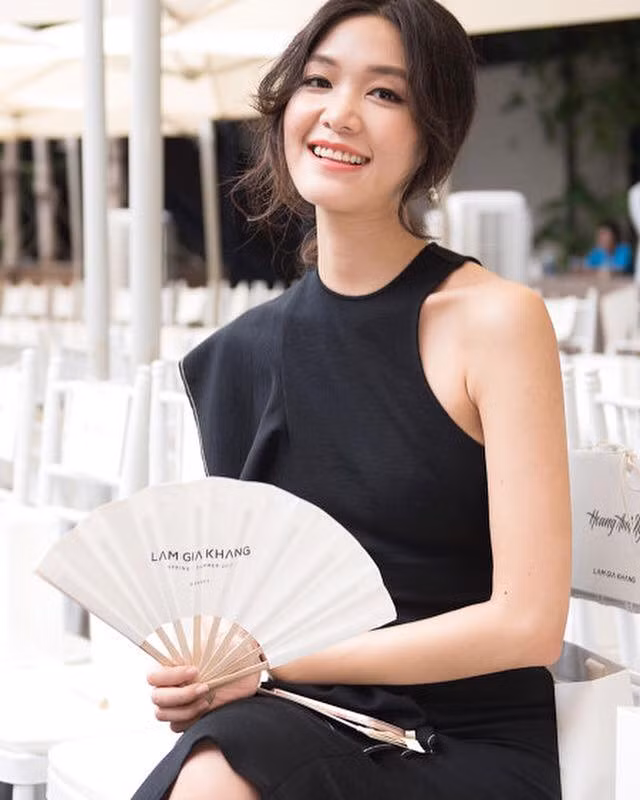 Chọn cuộc sống kín tiếng, không ồn ào showbiz, Thùy Dung từng tâm sự: "Hoa hậu Việt Nam là một trong những danh hiệu cao quý nhất, có thể nói người đăng quang ngôi vị này là hoa hậu đại diện của Việt Nam. Vì vậy, tôi nghĩ rằng khán giả cũng như người hâm mộ sắc đẹp sẽ luôn quan tâm đến mọi hoạt động của những người đang nắm giữ danh hiệu này".