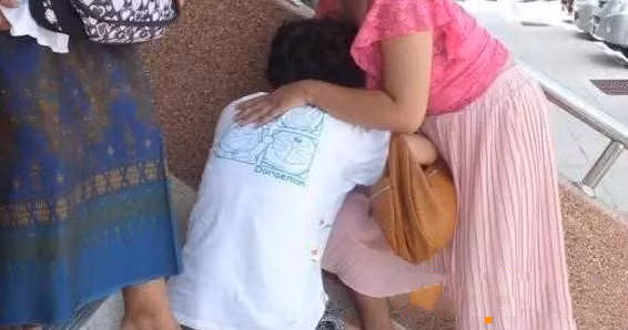 Bi doi tien thach cuoi, chu re huy hon ngay trong buoi le-Hinh-3