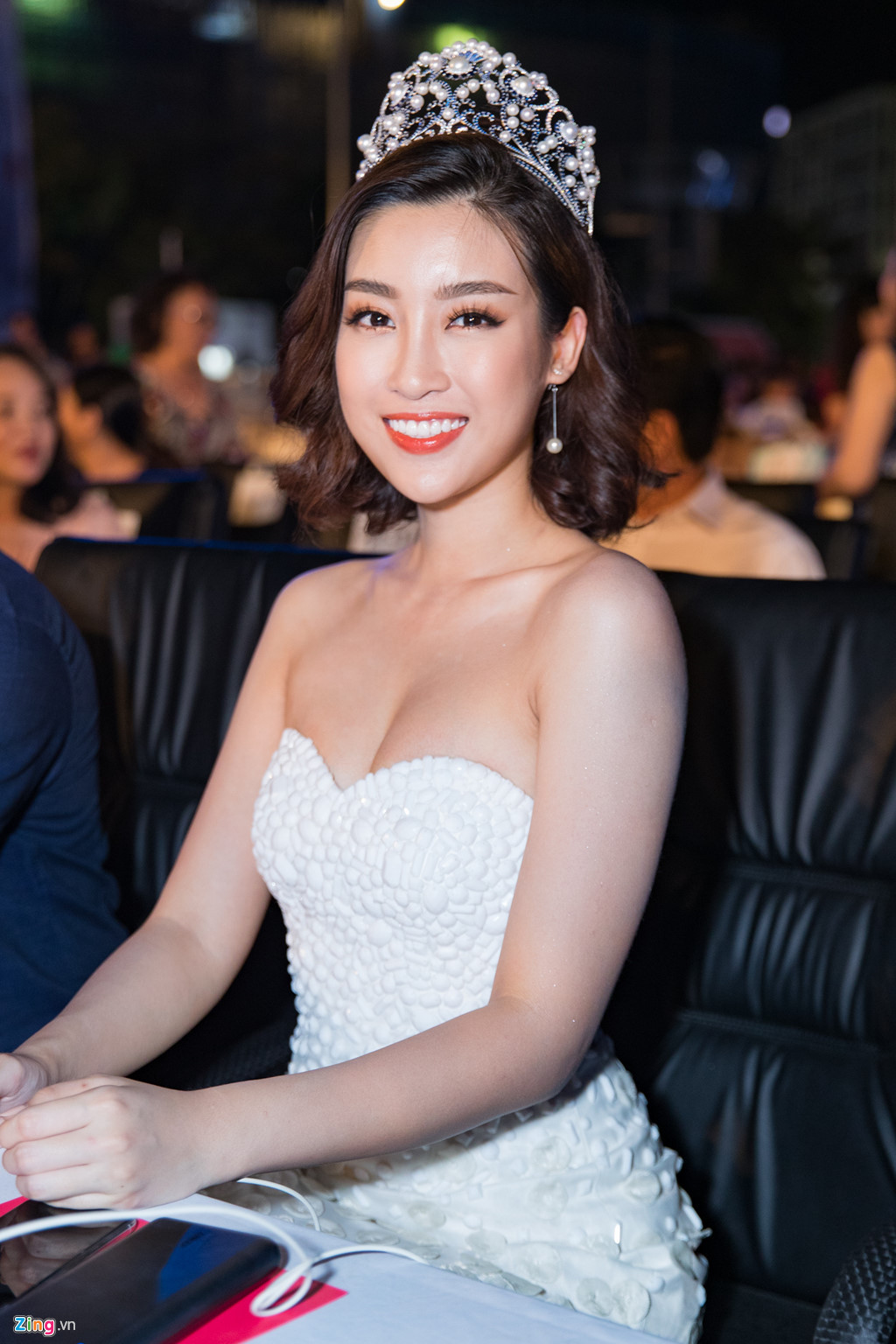 Hoa hậu Việt Nam 2016 là gương mặt được chú ý nhất trong ban giám khảo năm nay của cuộc thi.