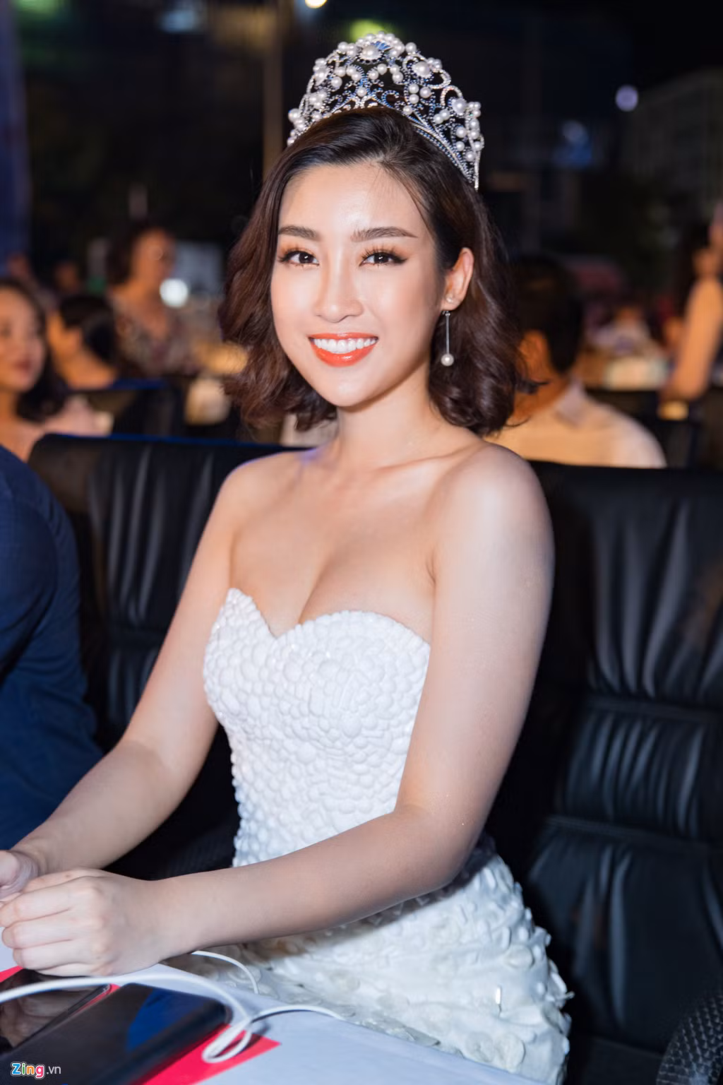 Hoa hậu Việt Nam 2016 là gương mặt được chú ý nhất trong ban giám khảo năm nay của cuộc thi.