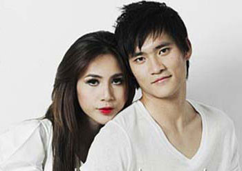 Tuy nhiên, chuyện tình của cặp đôi gặp nhiều sóng gió. Vượt lên tất cả Công Vinh và Thủy Tiên vẫn ở bên nhau, cùng đối mặt với thị phi.