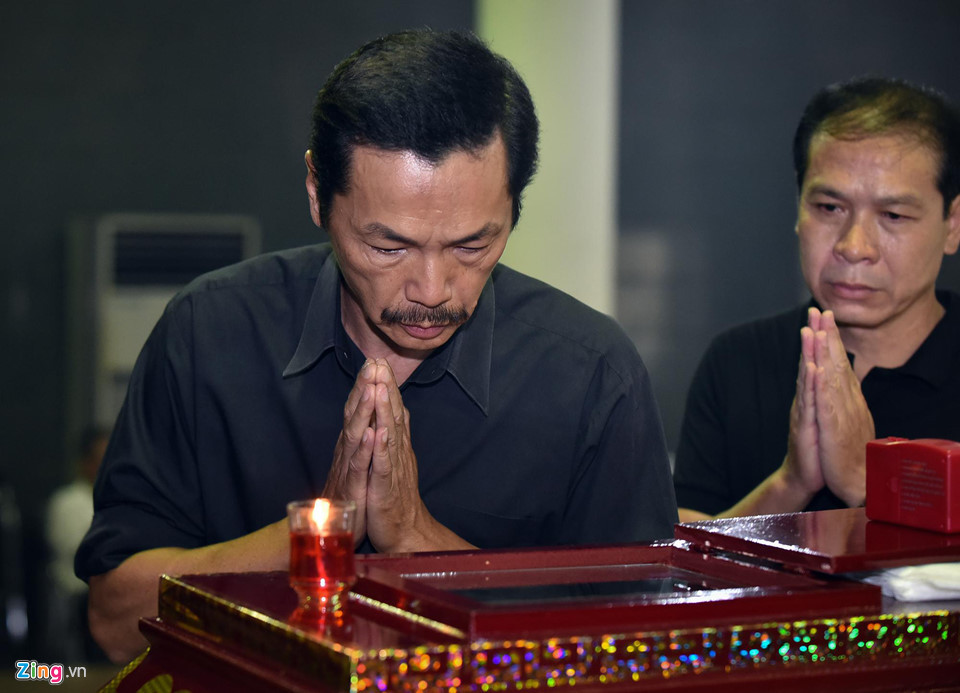 NSƯT Trung Anh cho biết cách đây khoảng hơn một tháng anh được Bùi Cường mời đóng vai Bá Kiến trong dự án phim về lão Hạc. Tuy nhiên, khi hai người chưa kịp gặp mặt để trao đổi kịch bản thì đồng nghiệp đã ra đi vĩnh viễn.