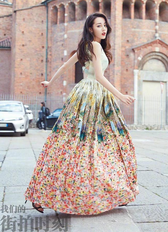 Mới đây (ngày 22/2/2018), người đẹp sinh năm 1992 trở thành đại sứ thương hiệu thời trang cao cấp của Ý - Dolce &amp; Gabbana khu vực Châu Á - Thái Bình Dương. Trước đó, cô lọt top 100 gương mặt đẹp nhất thế giới 2017 do TC Candler bình chọn và nhận giải Gương mặt Tạp chí thời trang năm 2017, Minh tinh nhân khí 2017.