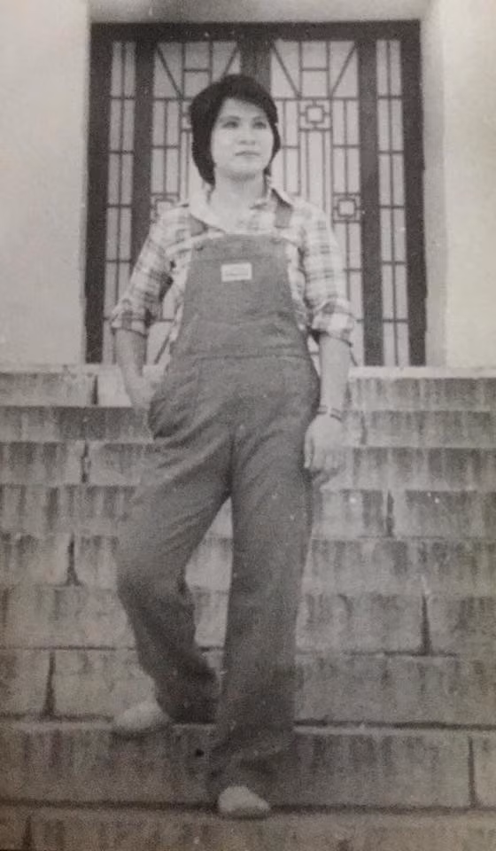 Thời trẻ, Minh Vượng ăn mặc rất sành điệu và có vóc dáng thon thả.