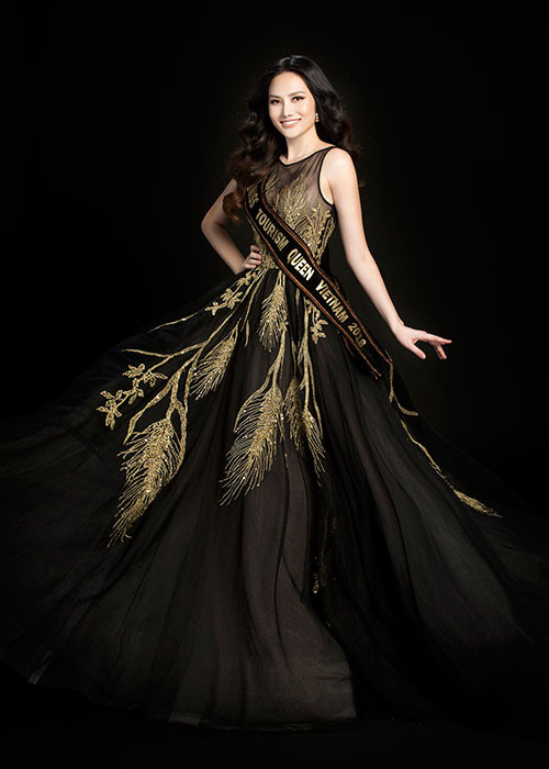 “Diệu Linh sẽ chuẩn bị thật chu đáo và nỗ lực hết sức để đạt kết quả tốt nhất có thể, mang lại niềm tự hào cho Việt Nam”, người đẹp chia sẻ.