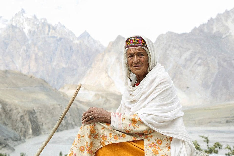 Các nhà nghiên cứu cho rằng. người Hunza không mắc ung thư do hấp thụ vitamin B17 hay amygdalin, được tìm thấy trong hạt mơ. Ảnh: Easyway/Shutterstock.