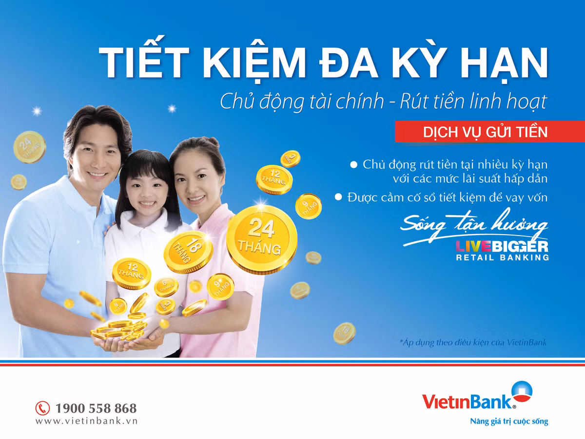 Khách hàng đang giao dịch tại VietinBank.