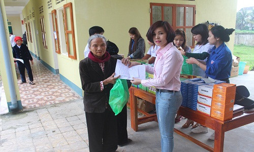 Cong ty CP Duoc pham Quoc te Abipha ” Chung tay ket noi - Chia se yeu thuong”-Hinh-6